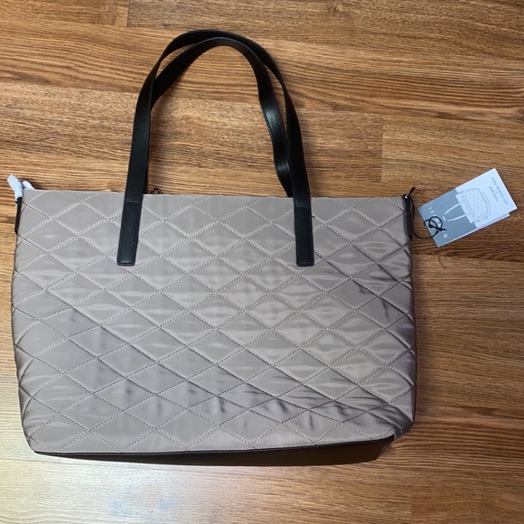 Bugatti Beige Quilted Tote Bag - Picture 2 of 3